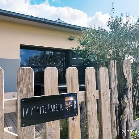 Holiday home Loft Bord De Mer, La P'tite Fabrik Saint-Coulomb